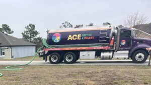 A septic truck in Lakeland starting a pump out job.